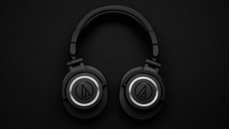 best headphones under  2000